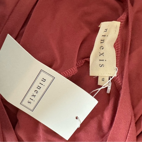 Women’s NWT Ninexis 1X Flowy Pink Long Sleeve‎ Dress - Picture 6 of 8